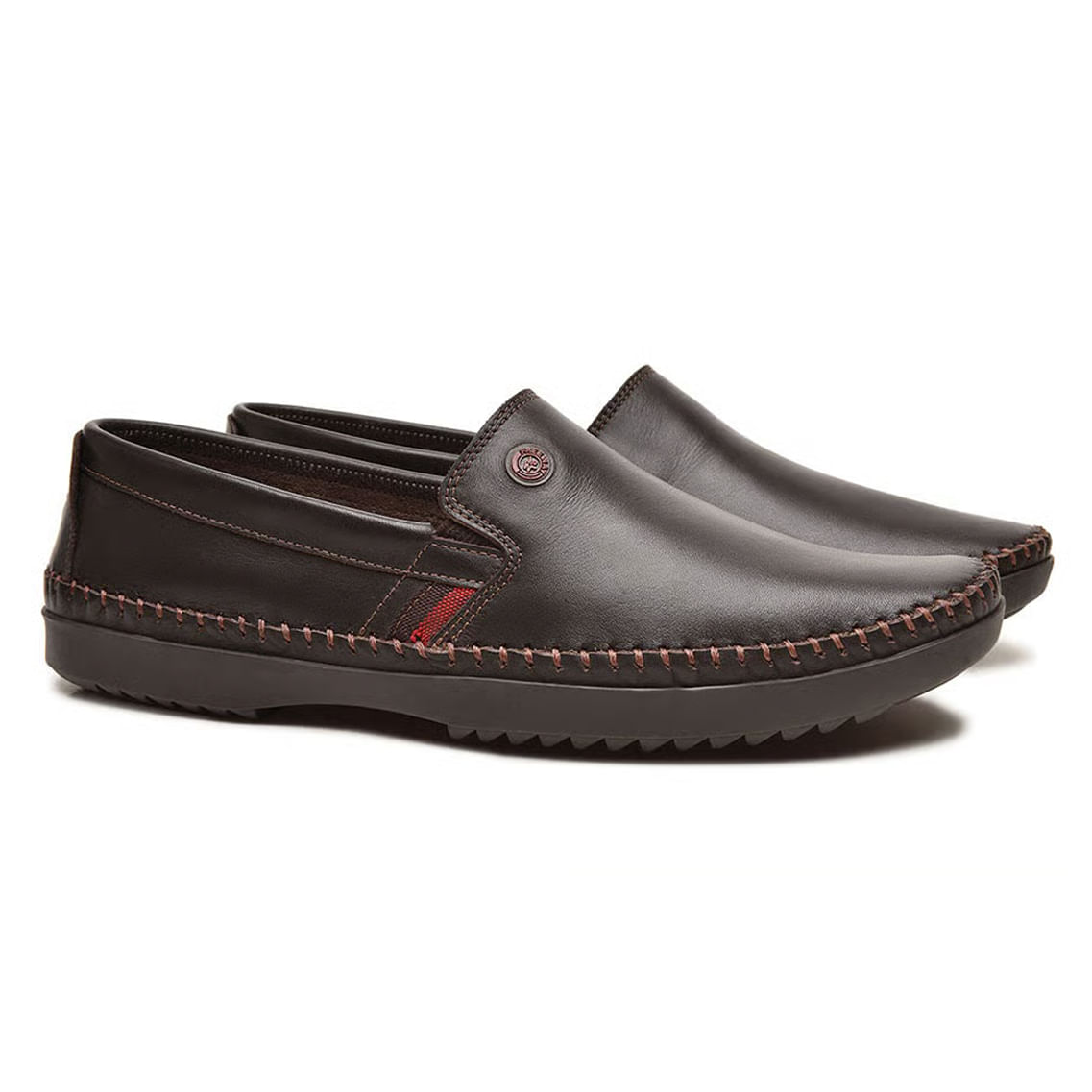 Mocassim masculino Free Way marrom com detalhes vermelhos, vista superior destacando acabamento